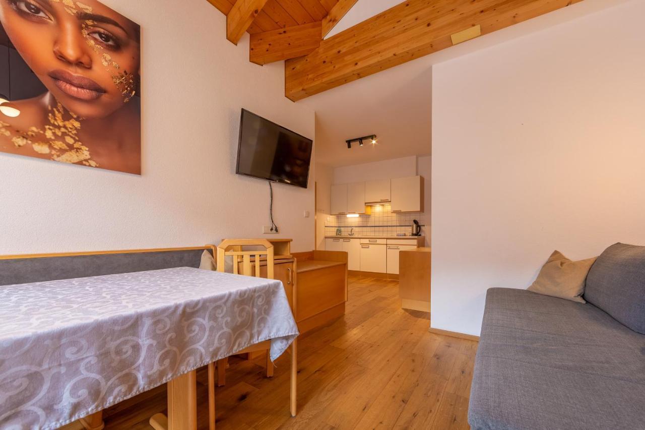 Alpengruss Appartement Innichen Buitenkant foto