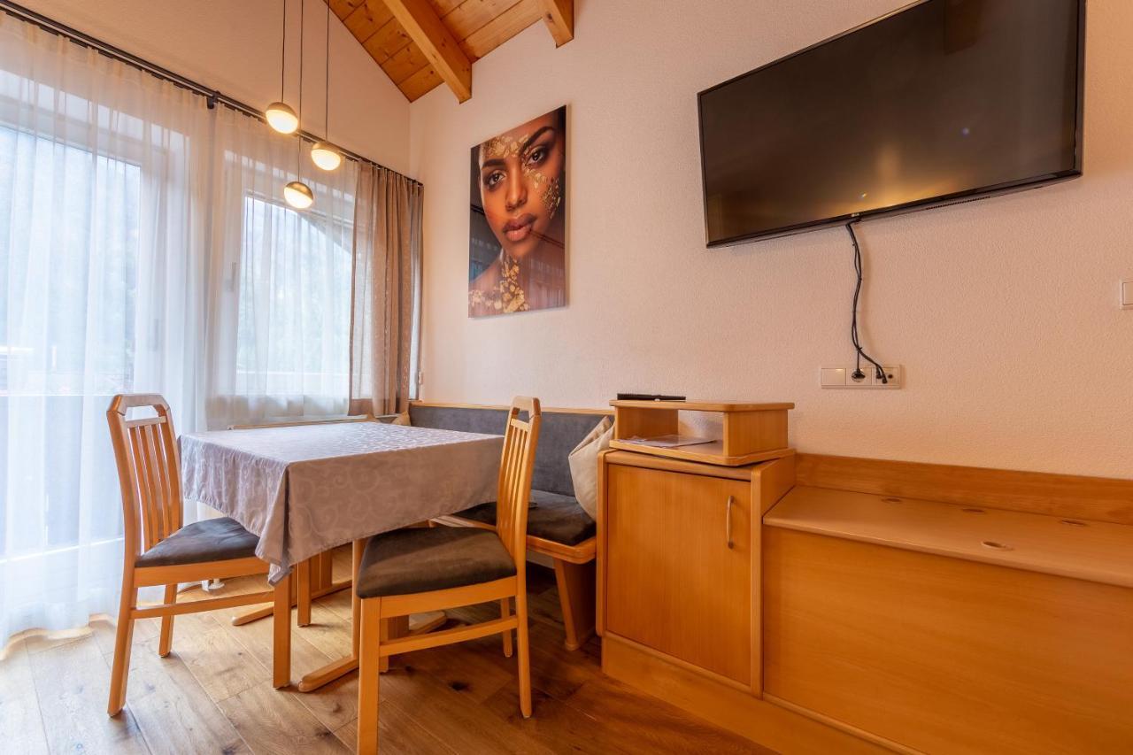 Alpengruss Appartement Innichen Buitenkant foto